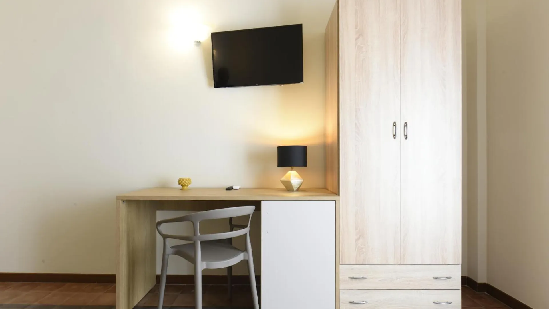 פלרמו Hotel Roma 62